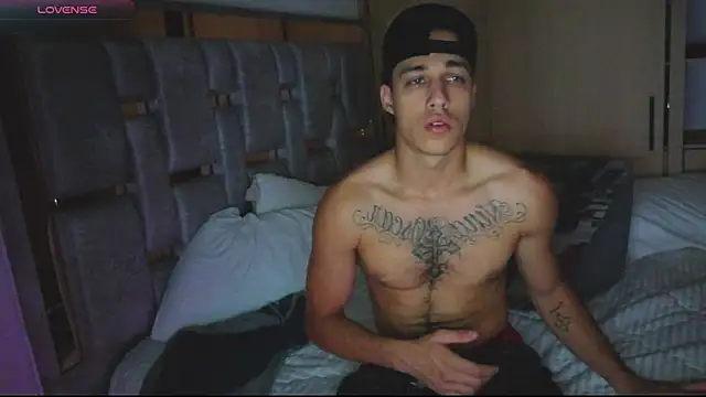 orionblaze69  online show from 11-25-25, 12:21