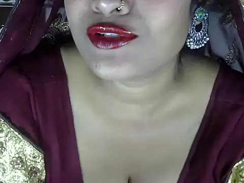 hotee bhabi online show from 12-18-25, 07:47