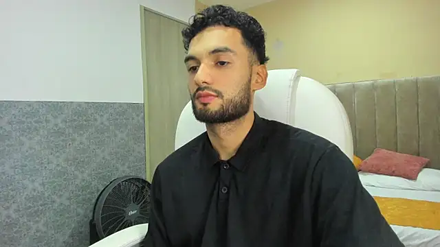 Ryan Jackson  online show from 09-27-25, 05:01