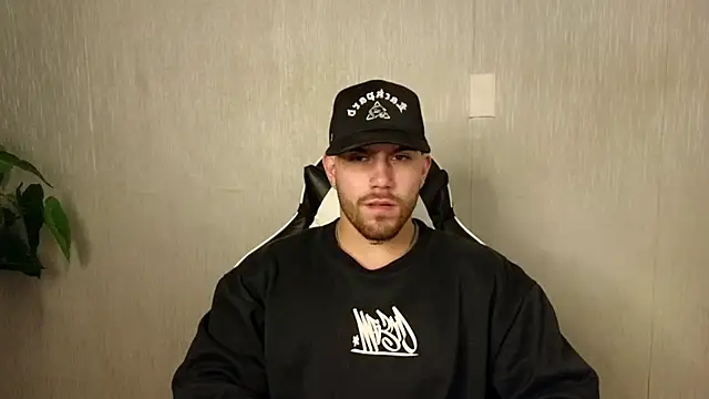 Snapshot of Ades_Lowe chatting on 10-14-25, 11:55 Ades Lowe online show from 10-14-25, 11:55