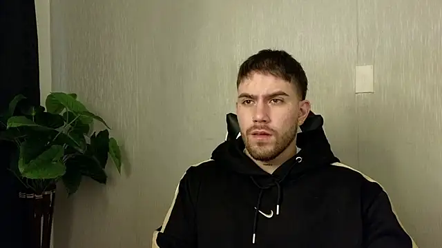 Snapshot of Ades_Lowe chatting on 10-15-25, 11:54 Ades Lowe online show from 10-15-25, 11:54