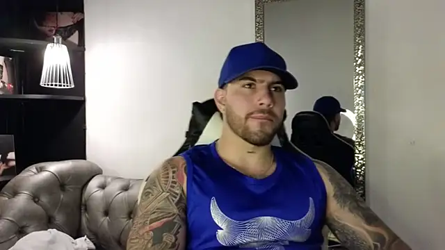 Snapshot of Ades_Lowe chatting on 10-17-25, 12:30 Ades Lowe online show from 10-17-25, 12:30