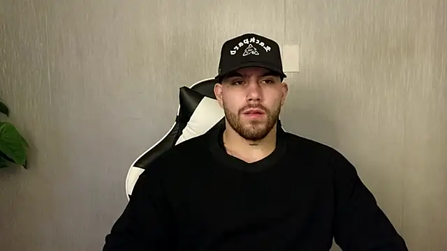 Snapshot of Ades_Lowe chatting on 10-21-25, 12:17 Ades Lowe online show from 10-21-25, 12:17