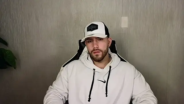 Snapshot of Ades_Lowe chatting on 10-23-25, 11:20 Ades Lowe online show from 10-23-25, 11:20