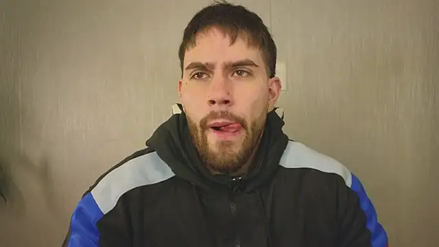 Snapshot of Ades_Lowe chatting on 10-28-25, 11:58 Ades Lowe online show from 10-28-25, 11:58