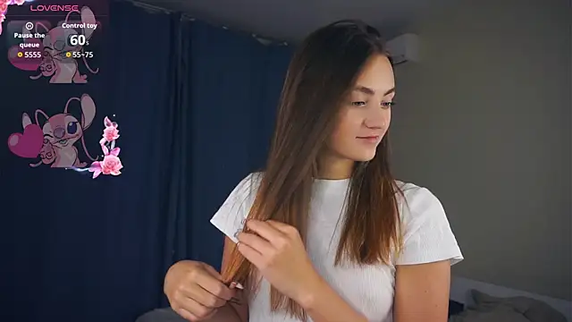 LoraDavi online show from 10-23-25, 07:18