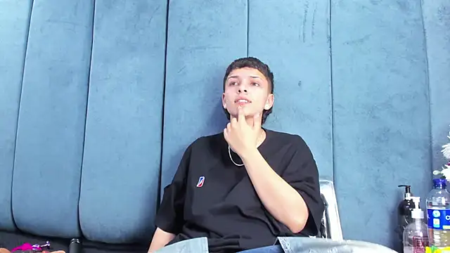 Megan Thompson  online show from 02-12-26, 02:17