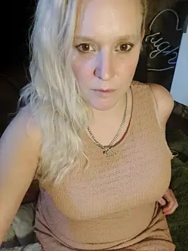 Bouncy-Bella28X online show from 10-23-25, 11:09