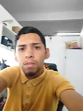 Snapshot of Oqui chatting on 02-26-26, 05:34 Oqui online show from 02-26-26, 05:34