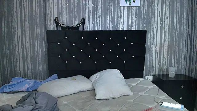 Alicee Moonn online show from 11-26-25, 08:43