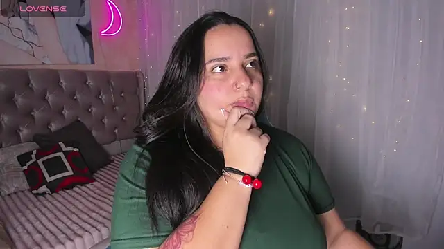 Snapshot of artemisa19 chatting on 09-30-25, 08:36 artemisa19 online show from 09-30-25, 08:36