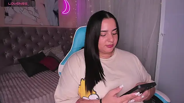 Snapshot of artemisa19 chatting on 10-09-25, 01:14 artemisa19 online show from 10-09-25, 01:14