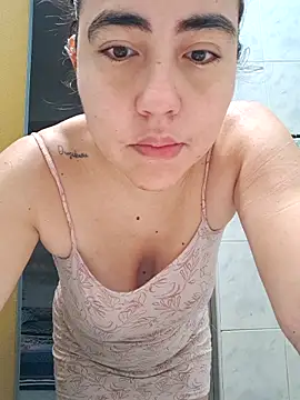 Snapshot of SweettyNaugthy chatting on 10-12-25, 03:22 SweettyNaugthy online show from 10-12-25, 03:22