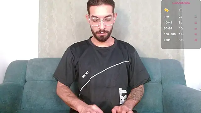 Snapshot of ReyPablo1 chatting on 09-12-25, 07:47 ReyPablo1 online show from 09-12-25, 07:47