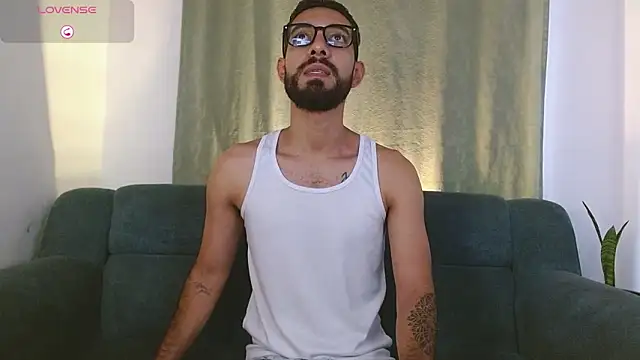 Snapshot of ReyPablo1 chatting on 10-08-25, 08:39 ReyPablo1 online show from 10-08-25, 08:39