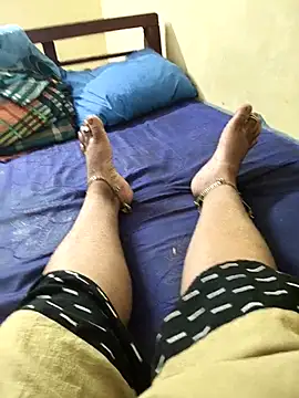 Villageanuty online show from 10-21-25, 12:06