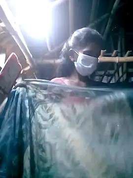 Snapshot of Tamilauntyhot chatting on 09-13-25, 04:23 Tamilauntyhot online show from 09-13-25, 04:23