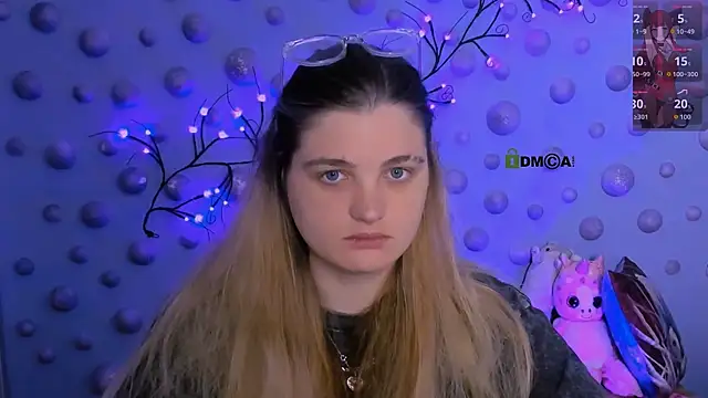 inga gree online show from 04-14-26, 08:04