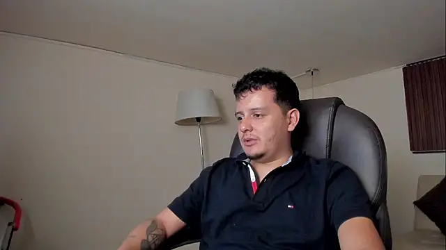 sebasosoriio42 online show from 08-07-26, 10:56