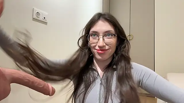 Snapshot of Kelly_Berry__ chatting on 01-13-26, 05:29 Kelly Berry online show from 01-13-26, 05:29