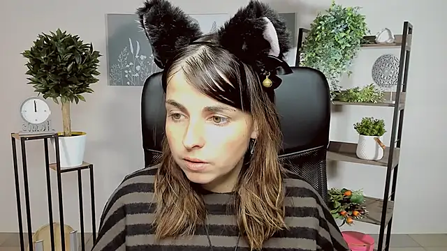 MartaEdams online show from 10-15-25, 06:02