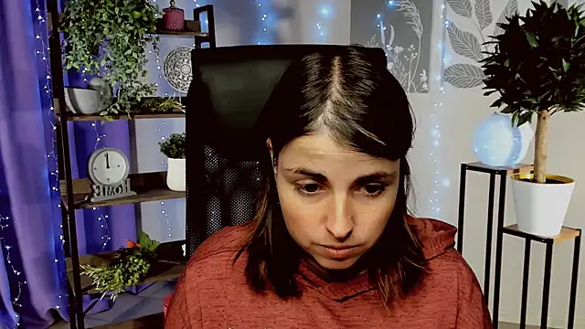 MartaEdams online show from 12-18-25, 06:19