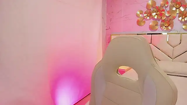 Snapshot of Zharyt_18 chatting on 11-05-25, 02:44 Zharyt 18 online show from 11-05-25, 02:44