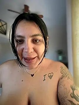 victoria amatista  online show from 11-02-25, 05:59