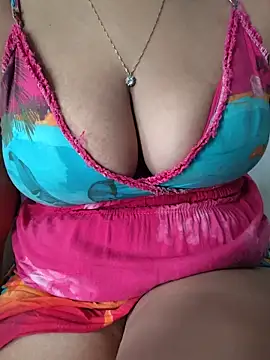 jadeamourim   online show from 05-28-26, 06:16