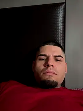 Snapshot of crazybarber69 chatting on 09-12-25, 04:18 crazybarber69 online show from 09-12-25, 04:18