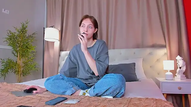 Skelerata online show from 10-23-25, 01:05