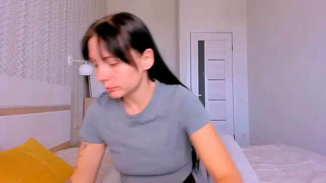 Elle Pearl  online show from 09-11-25, 06:13