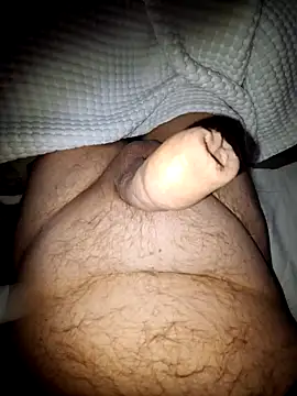 Snapshot of minnetird chatting on 10-27-25, 07:12 minnetird online show from 10-27-25, 07:12