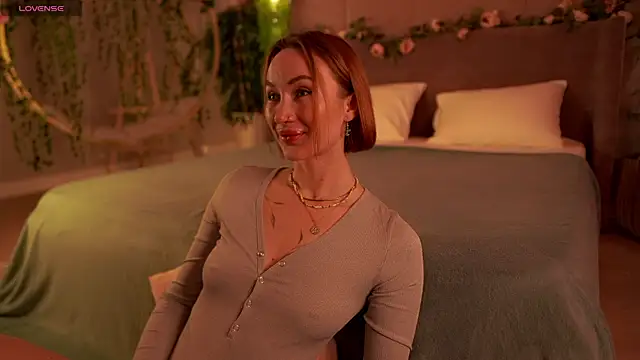 Serena Waldarf online show from 09-22-25, 05:15