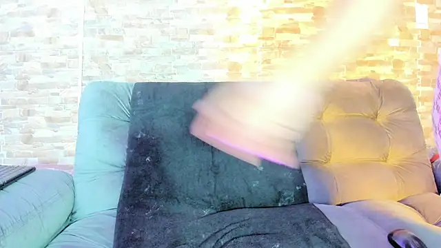 Dreams Chloe online show from 04-08-26, 05:29