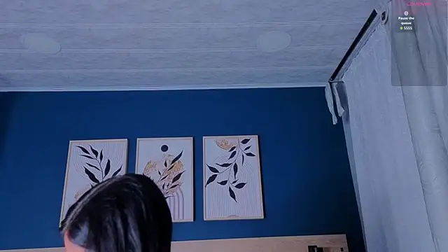 Snapshot of SarahMiler_ chatting on 09-16-25, 11:44 SarahMiler online show from 09-16-25, 11:44