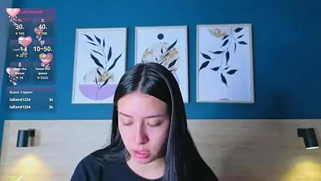 Snapshot of SarahMiler_ chatting on 11-10-25, 07:57 SarahMiler online show from 11-10-25, 07:57