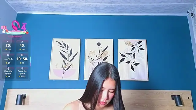 Snapshot of SarahMiler_ chatting on 11-11-25, 07:47 SarahMiler online show from 11-11-25, 07:47