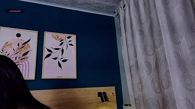 Snapshot of SarahMiler_ chatting on 11-29-25, 07:50 SarahMiler online show from 11-29-25, 07:50