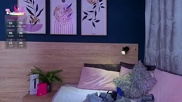 SarahMiler  online show from 02-23-26, 11:51