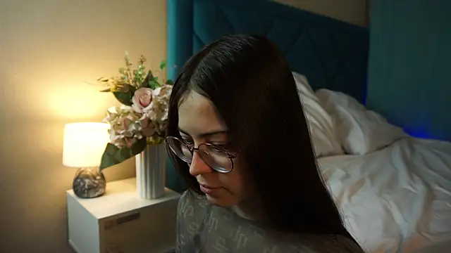 ywixos online show from 12-14-25, 02:33