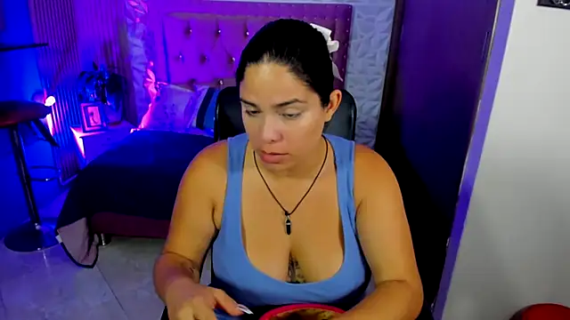 lucia ht online show from 10-10-25, 01:26