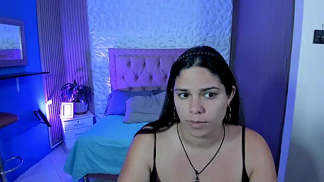 lucia ht online show from 10-31-25, 05:19