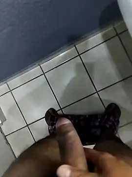 Leofj007 online show from 10-31-25, 06:58