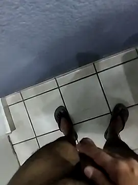 Leofj007 online show from 11-24-25, 05:51