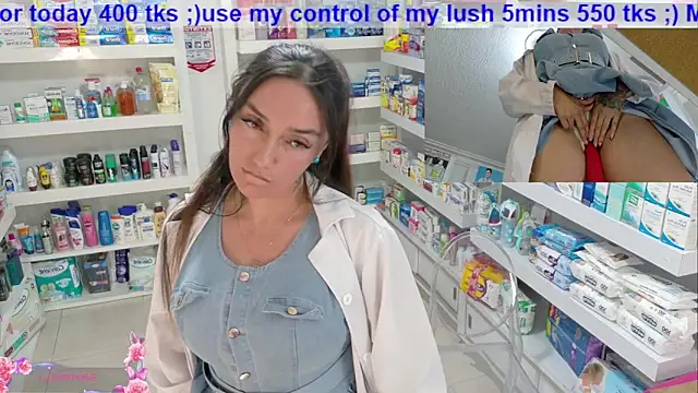 Snapshot of swmilena_hot_ chatting on 11-12-25, 03:18 swmilena hot online show from 11-12-25, 03:18