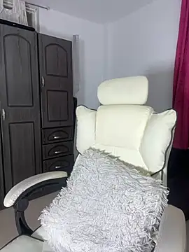 Issa Santana online show from 09-15-25, 07:58