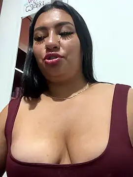 Snapshot of Issa_Santana chatting on 01-13-26, 08:25 Issa Santana online show from 01-13-26, 08:25