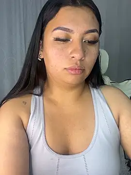 Issa Santana online show from 07-18-26, 08:34