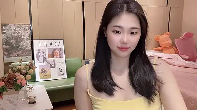 suki-1 online show from 10-10-25, 07:07